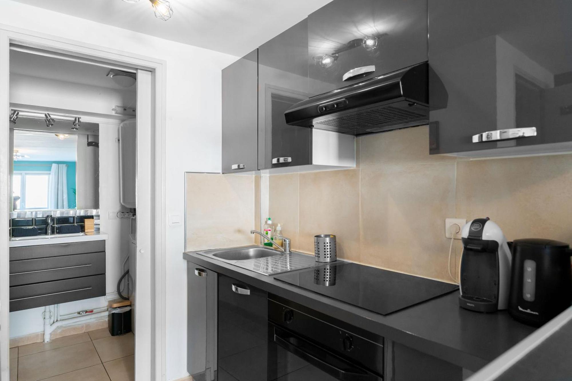 Pupat Apartment Marseille Bagian luar foto